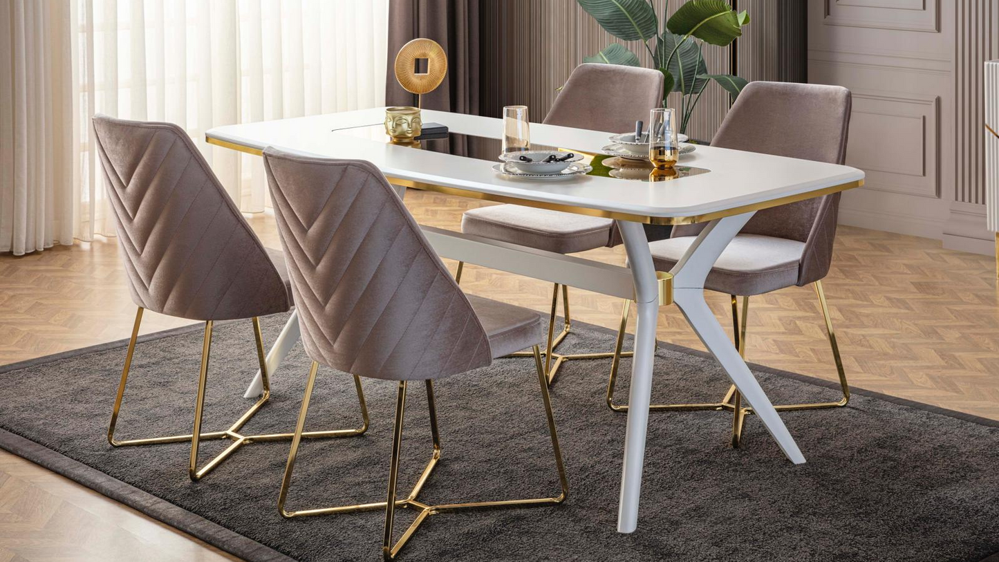 Tittanni Yemek Odası